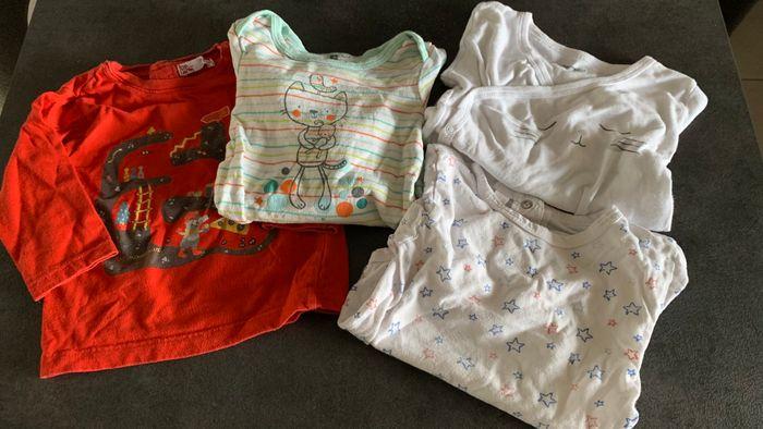 Lot bébé garçon 9 mois bodys et t-shirt 9 et 12 mois