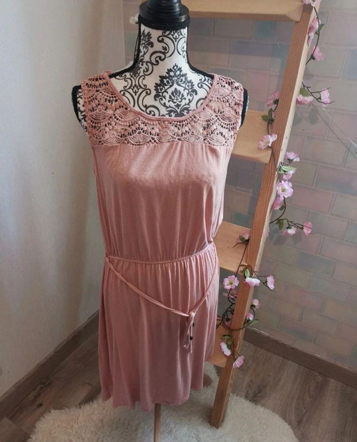 💕Jolie robe esmara femme T 46 / 48 💕 - photo numéro 1