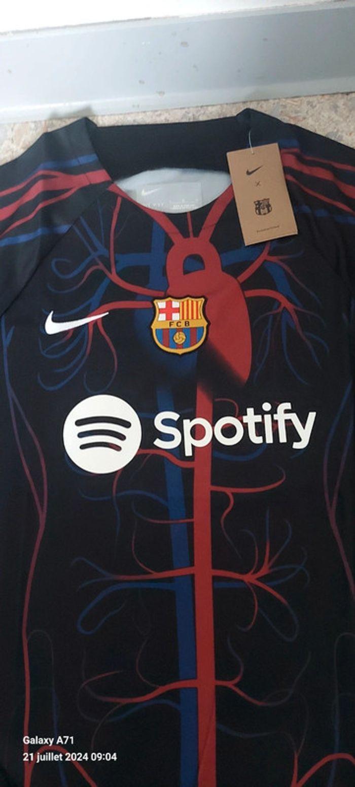 🔥🔥Barcelone third concept  Maillot Domicile 24/25 taille M neuf emballer🔥🔥 - photo numéro 6