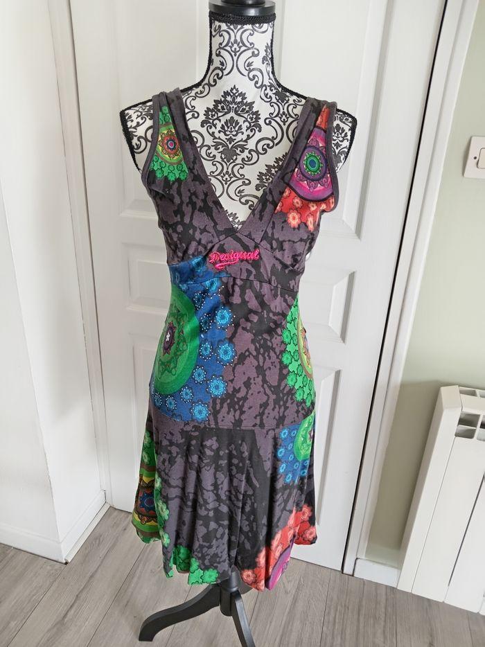 Robe desigual taille S - photo numéro 1