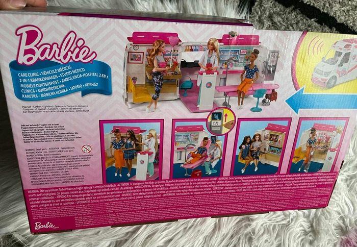 coffret voiture ambulance et clinique neuf barbie  Mattel - photo numéro 2