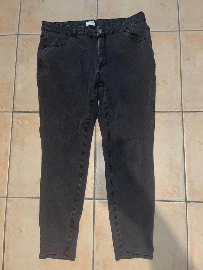 Pantalon slim noir T48 - photo numéro 1