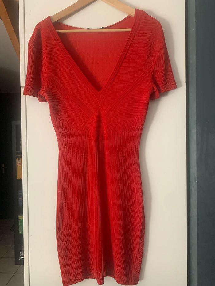 ** Robe rouge Taille 3 (40 ou Taille L) en TBEG ** - photo numéro 3