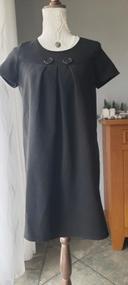 Robe noire taille 40