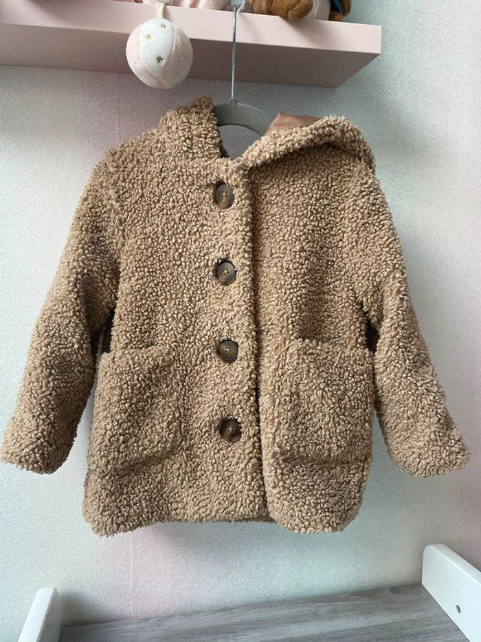 Manteau en fourrure mouton beige marron kiabi bb 3 ans - photo numéro 1