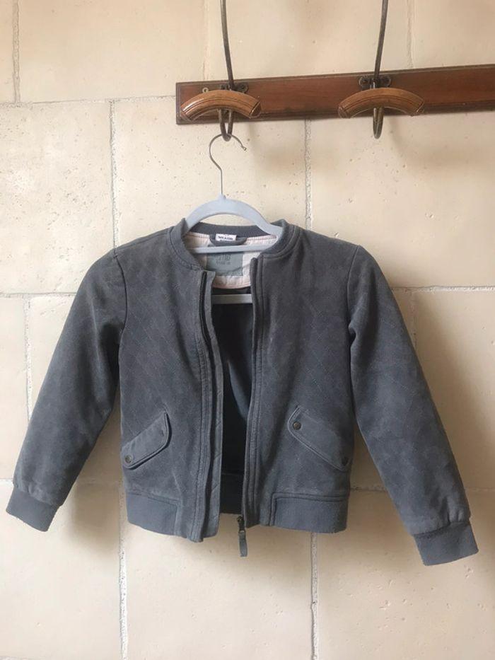 Petite veste 8 ans - photo numéro 1