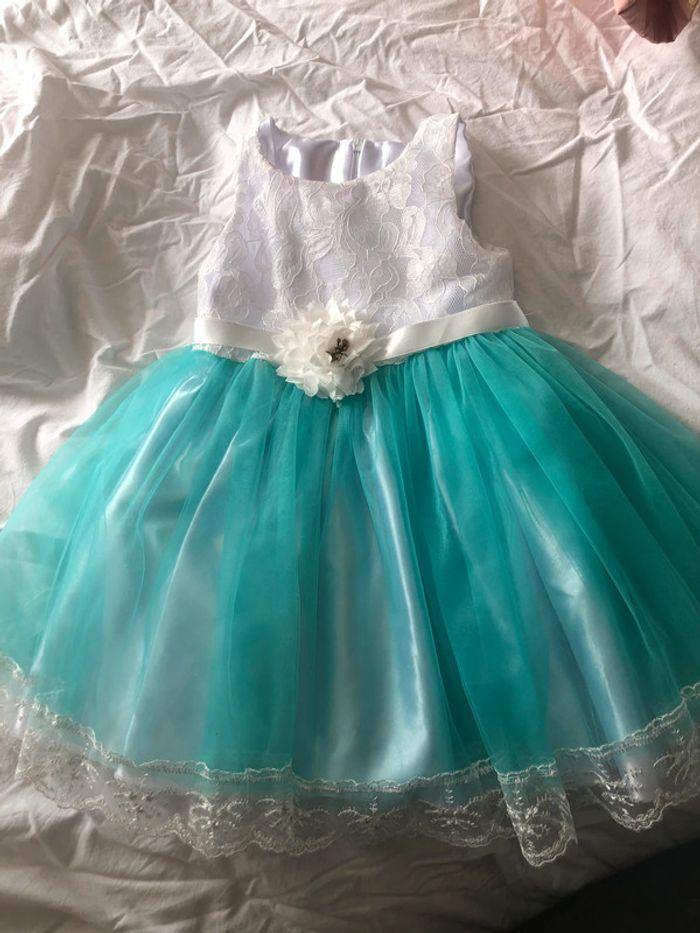 Robe tulle turquoise - photo numéro 1