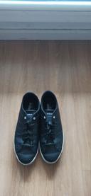 Vends baskets noires ADIDAS taille 371/2 TBE