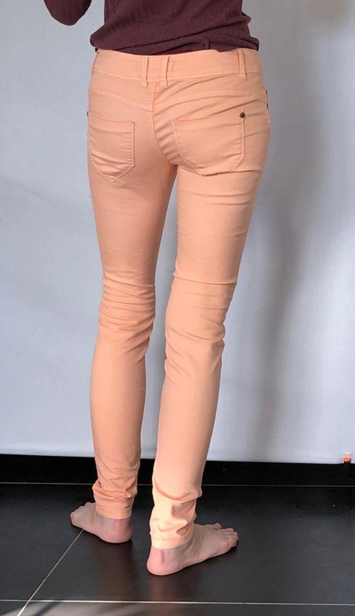 Jean slim taille basse Oxxy abricot pastel taille 36 comme neuf - photo numéro 11