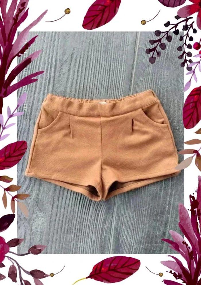 🦋 Joli short Camel 5 ans Gémo - photo numéro 1