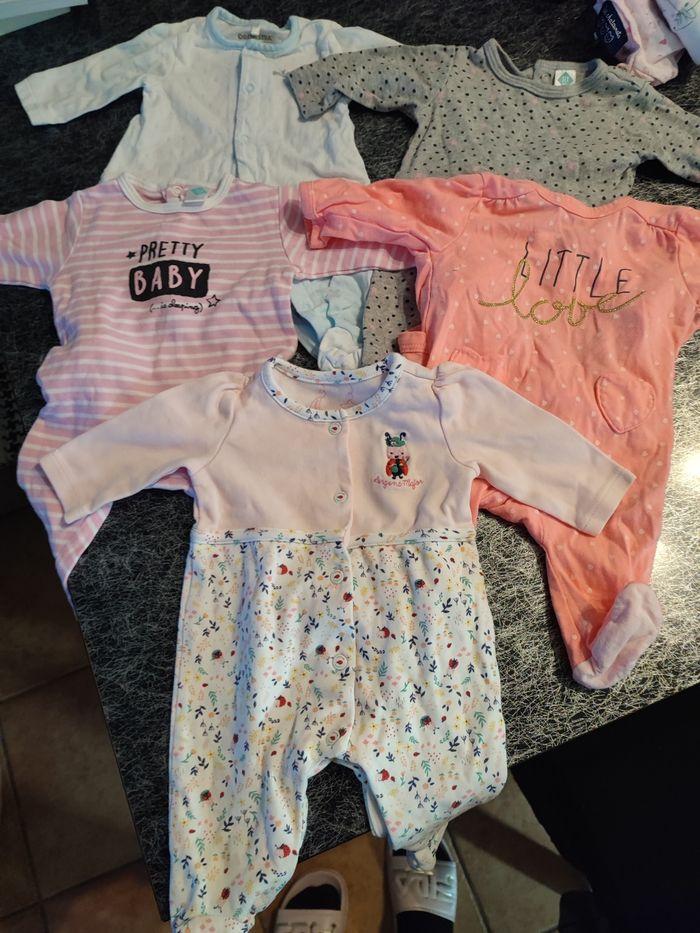 Lot de 5 pyjamas fille taille 1 mois - photo numéro 1