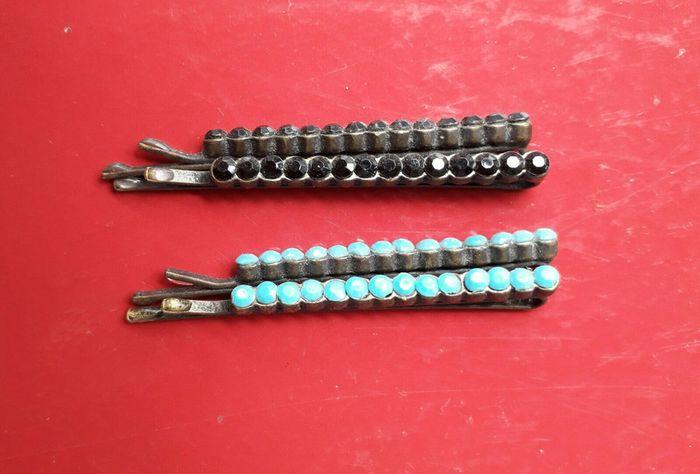 lot 4 pinces cheveux perles noir et turquoise