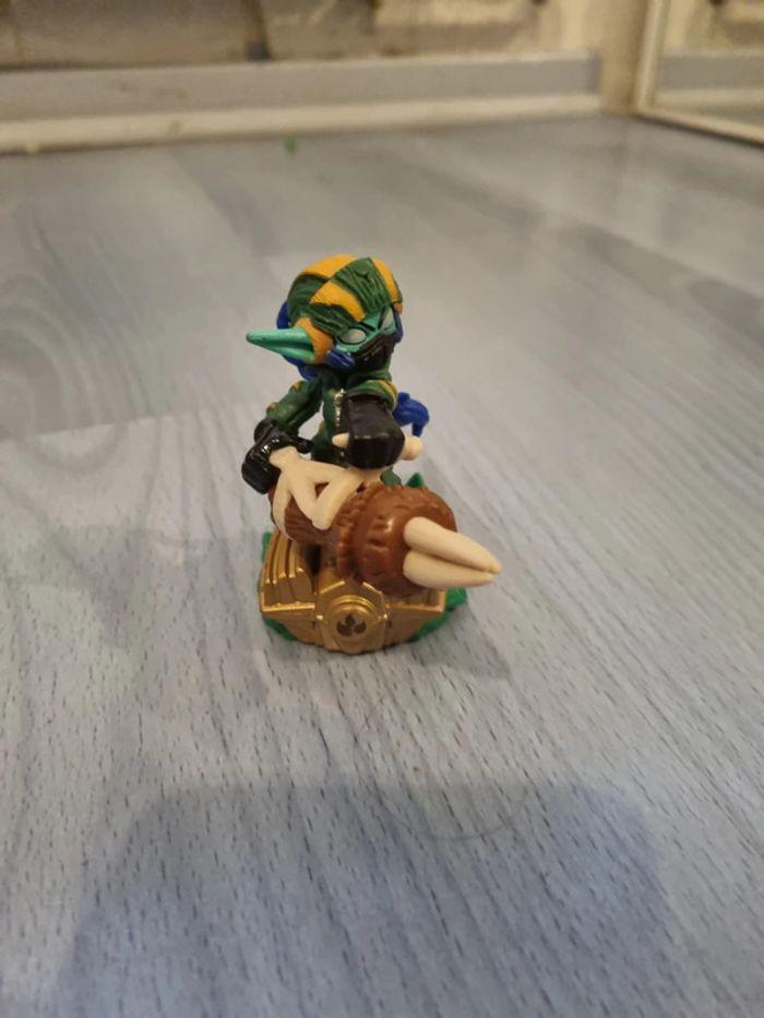 skylander - photo numéro 1