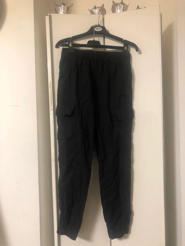 Pantalon cargo H&M 10 12 ans - photo numéro 1