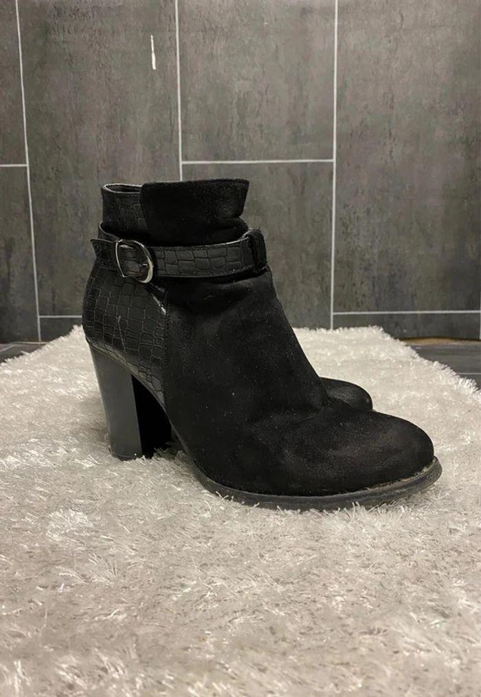 Bottines à talons noir Taille 38 - photo numéro 1