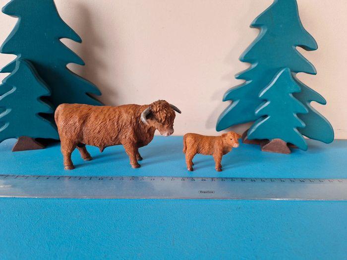 Lot de 2 figurines bœuf et bébé marque collecta - photo numéro 1