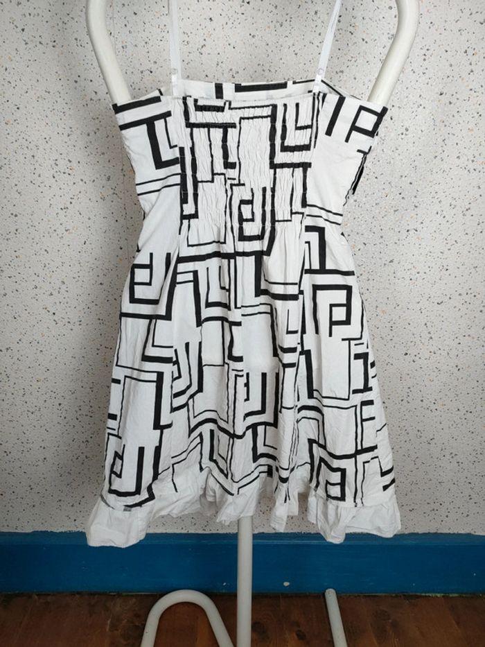 Robe d'été motifs graphiques noire et blanche - photo numéro 2