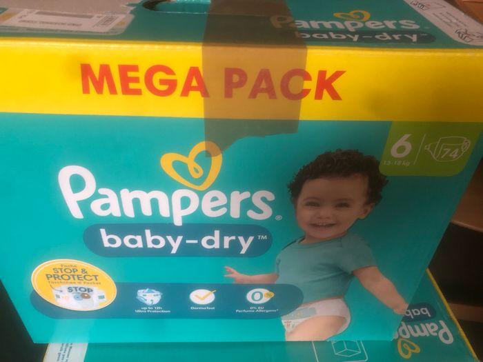 Couches Pampers taille 6 - photo numéro 1