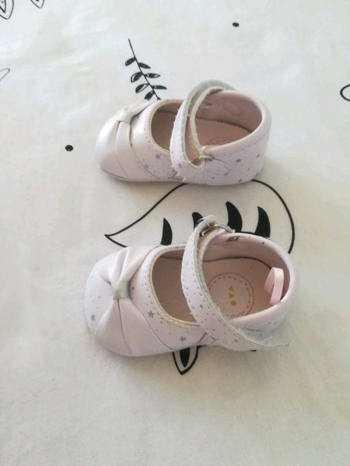 Chaussures bébé - photo numéro 1