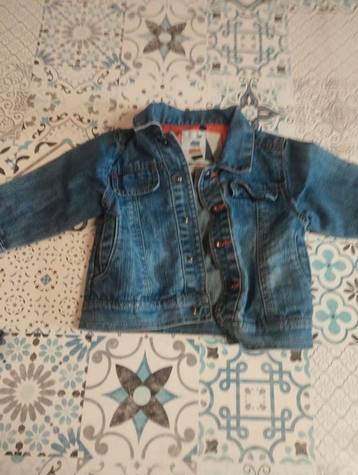 Veste jean obaibi 12 mois tbe - photo numéro 1