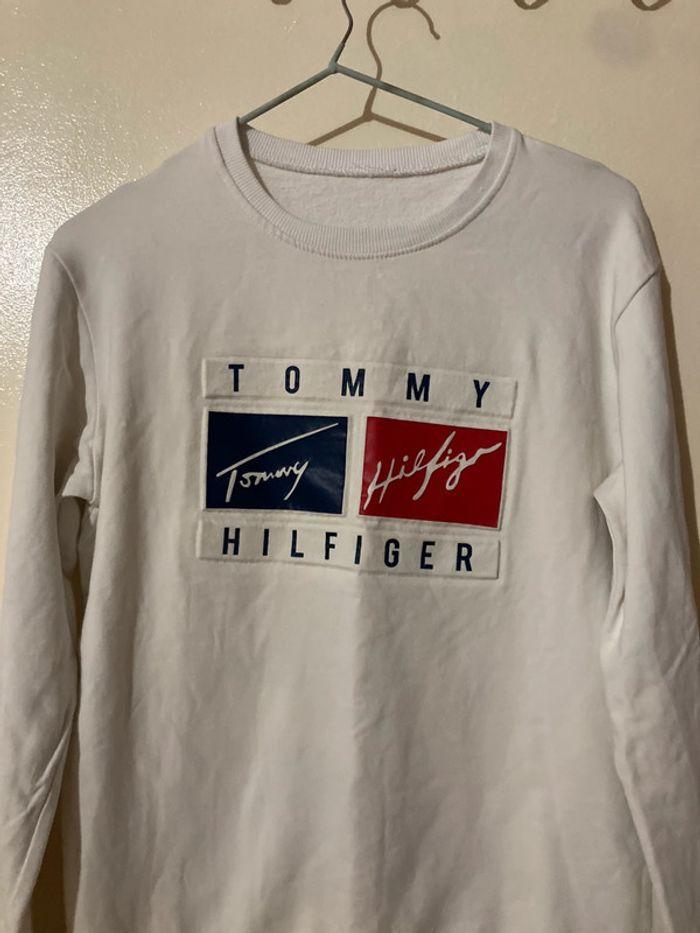 Sweat blanc Tommy Hilfiger taille M - photo numéro 2