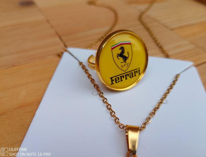 Collier avec bague Ferrari - photo numéro 2