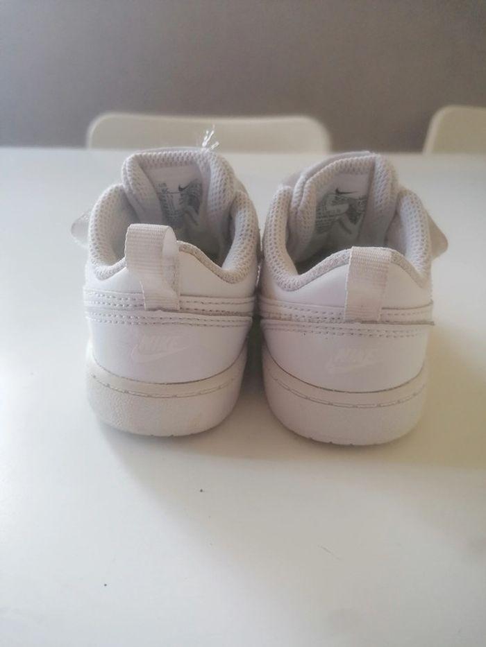 Baskets Nike blanches enfant - photo numéro 6