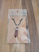 Collier neuf avec pendentif losange verre marron