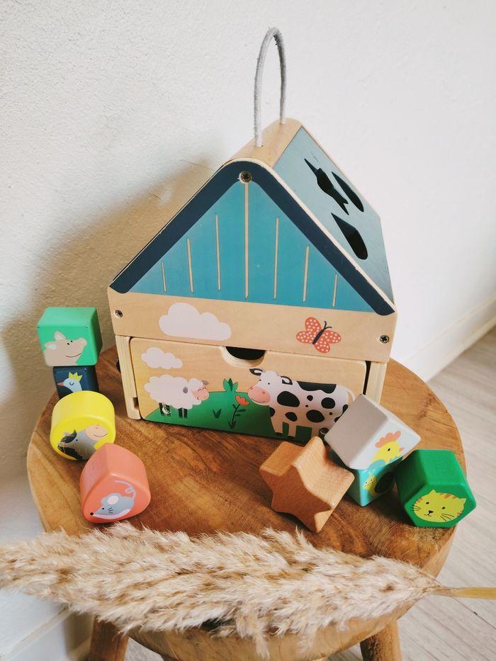 👶Ferme maison boîte à formes animaux à encastrer en bois marque Vertbaudet - photo numéro 6