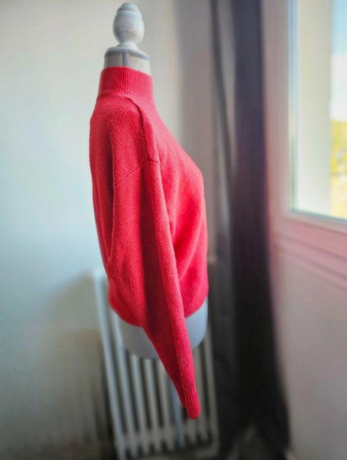 Pull rouge épais et chaud à col S matière extensible Primark 38/40. Ce pull date de la collection hiver 2023. - photo numéro 3