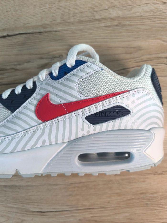 Baskets Nike air max 90 euro tour blanche pointure 39 comme neuves - photo numéro 7