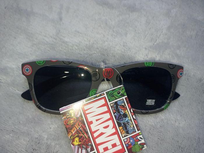 Lunettes de soleil Avengers Marvel - photo numéro 2