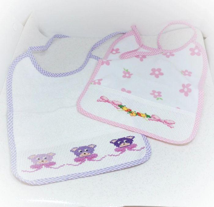 Bavoir bavouille brodé broderie violet purple rose pink fleur flower ours Bear ourson bib bébé baby - photo numéro 1