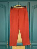 Pantalon carotte rouge Zara L