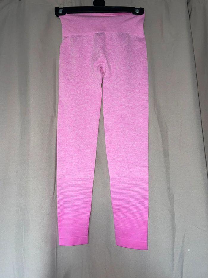 Legging de sport taille 10 ans neuf - photo numéro 3