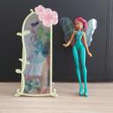 Poupée winx avec miroir