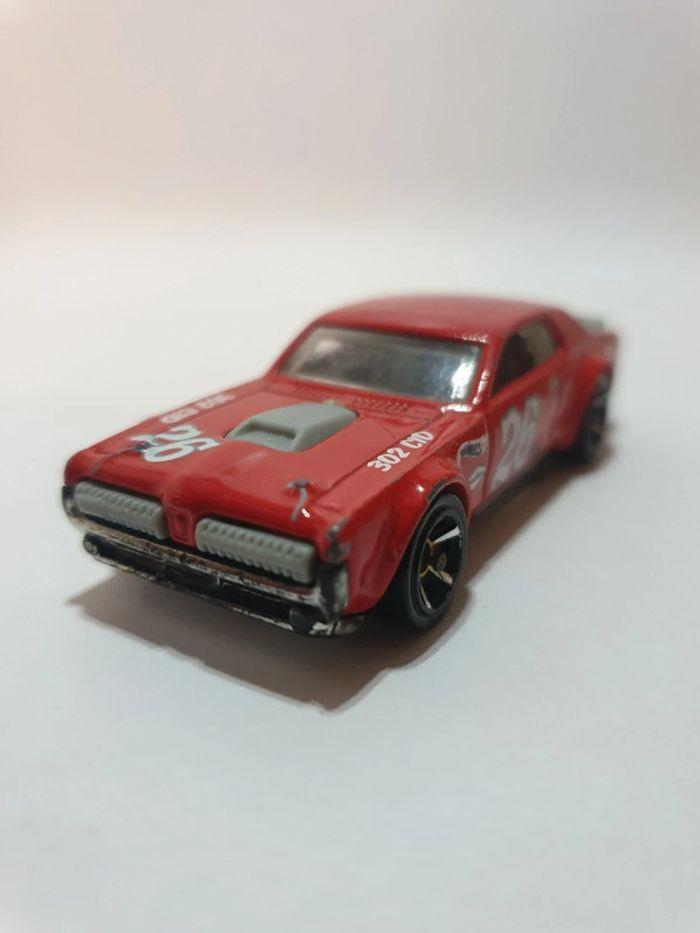 Hot Wheels 68 Mercury Cougar Rouge, 2013 - photo numéro 1