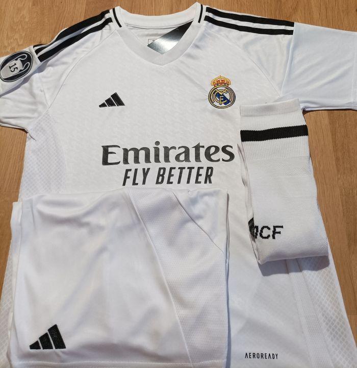 Maillot Mbappe Real de Madrid taille 14 ans modèle 2025 domicile - photo numéro 2