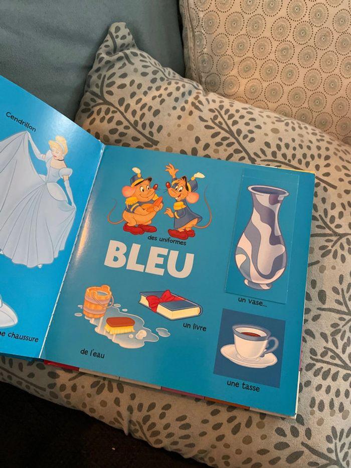 Livre Disney coucou les couleurs - photo numéro 4