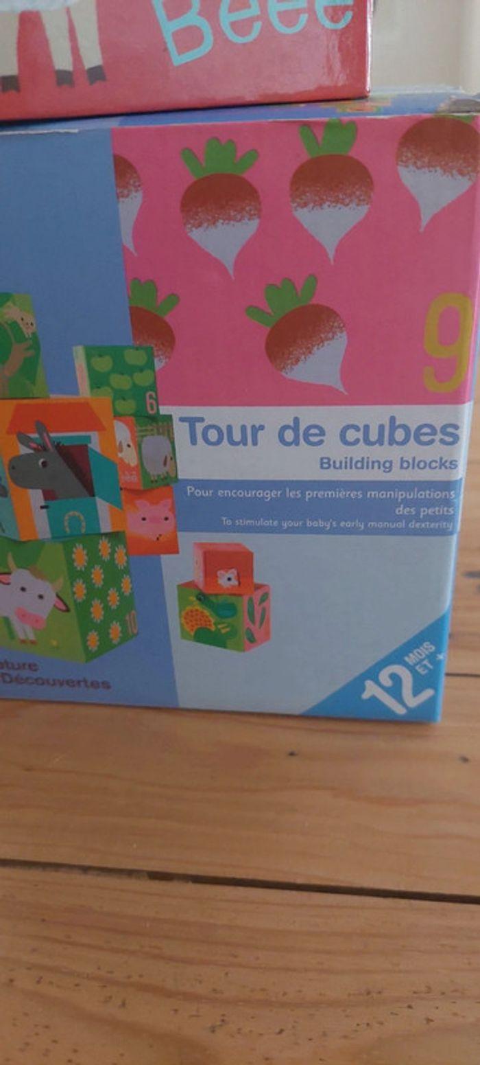 Tour de cubes - photo numéro 2