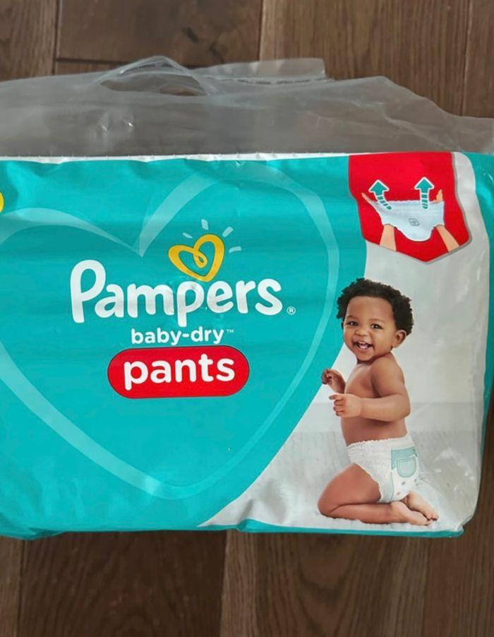 Pampers baby dry 3 couches culottes - photo numéro 1