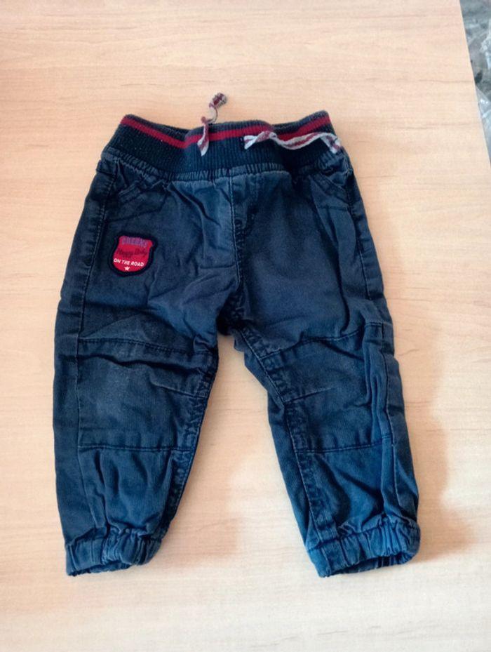 Lot de pantalon taille 6 mois - photo numéro 1