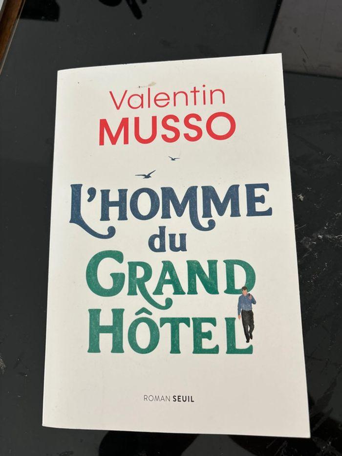 L’homme du grand hôtel / Valentin Musso - photo numéro 1