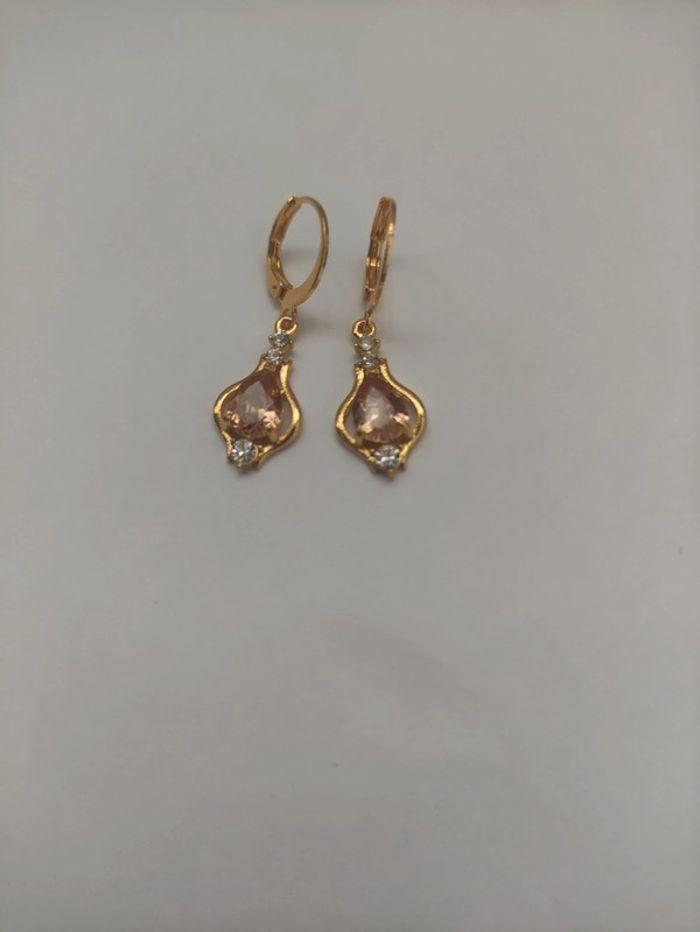 Boucles d'oreilles pendantes (neuf) - photo numéro 4