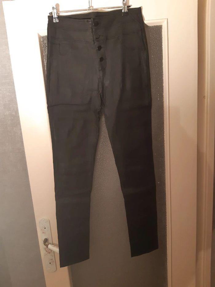 Pantalon effet enduit - photo numéro 1