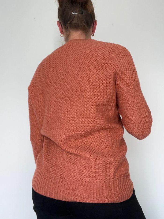 Pull en mailles corail - photo numéro 3