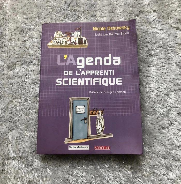 Livre : L’agenda de l’apprenti scientifique - photo numéro 1