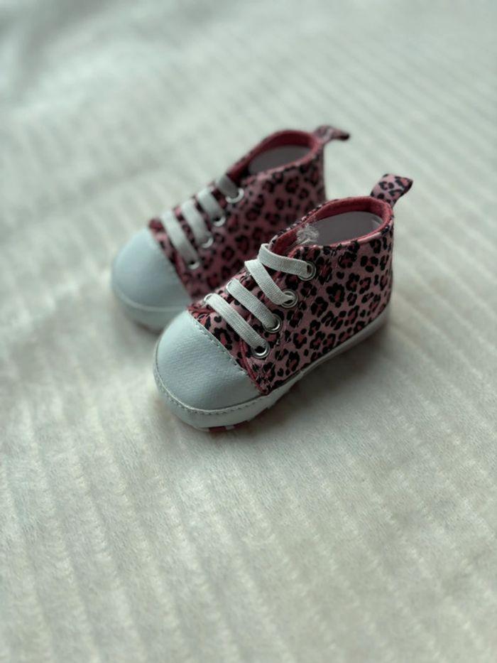 Chaussures bébé 👶 t 18 -19 - photo numéro 2