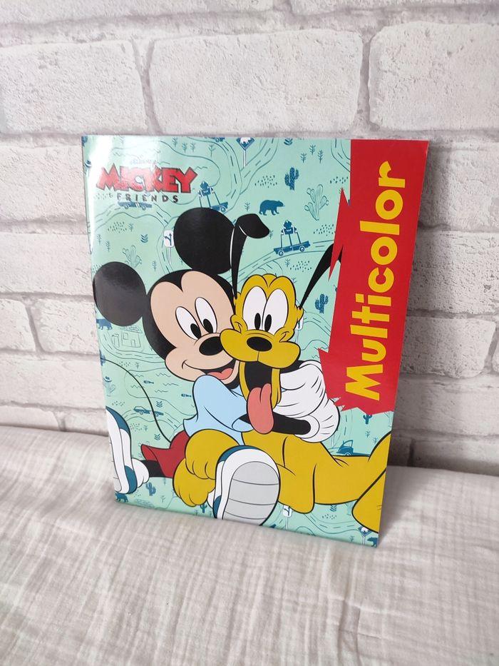 Livre de coloriage Mickey et ses amis - photo numéro 1