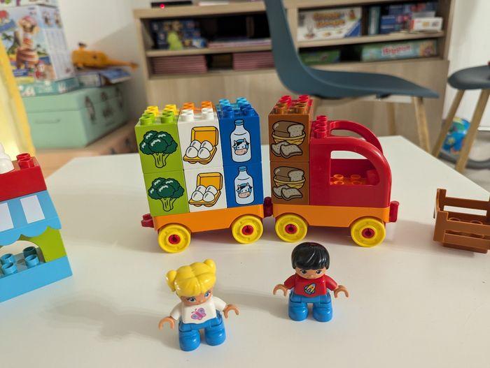 Lego Duplo marchand avec camion - photo numéro 4